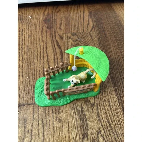 Vintage 1993 Littlest Pet Shop Zoo Nursery Baby Tiger - Picture 2 of 5